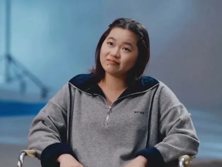 全红婵哽咽：体重减不下来 大家不要再骂我了