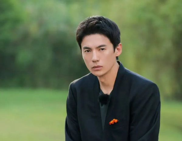 演员宋宁峰就婚内出轨发长文道歉：都是我的错